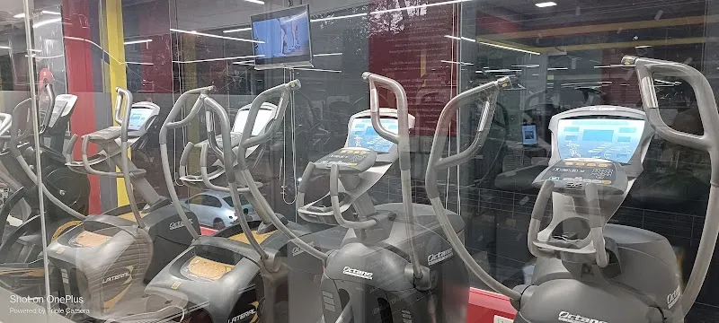 Club Fit - Available on Cult.fit | Best gym in BTM Layout, Bengaluru