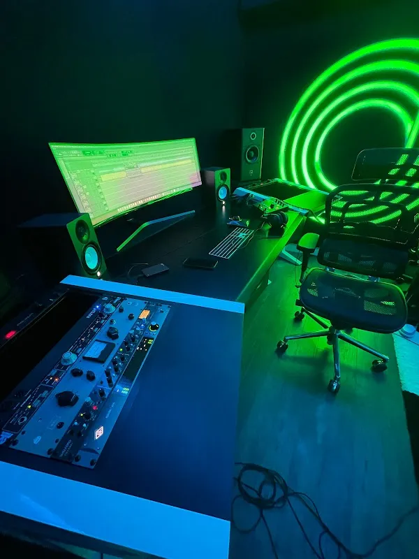 DaVibez Recording Studio