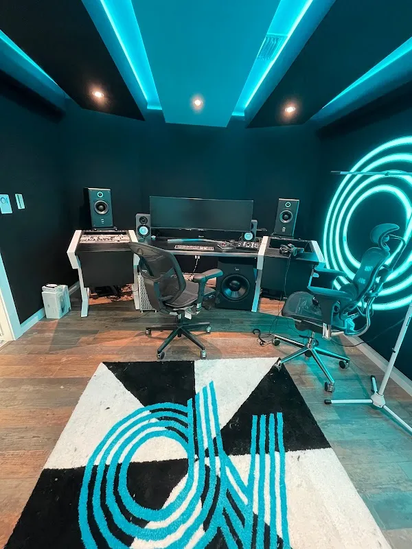 DaVibez Recording Studio