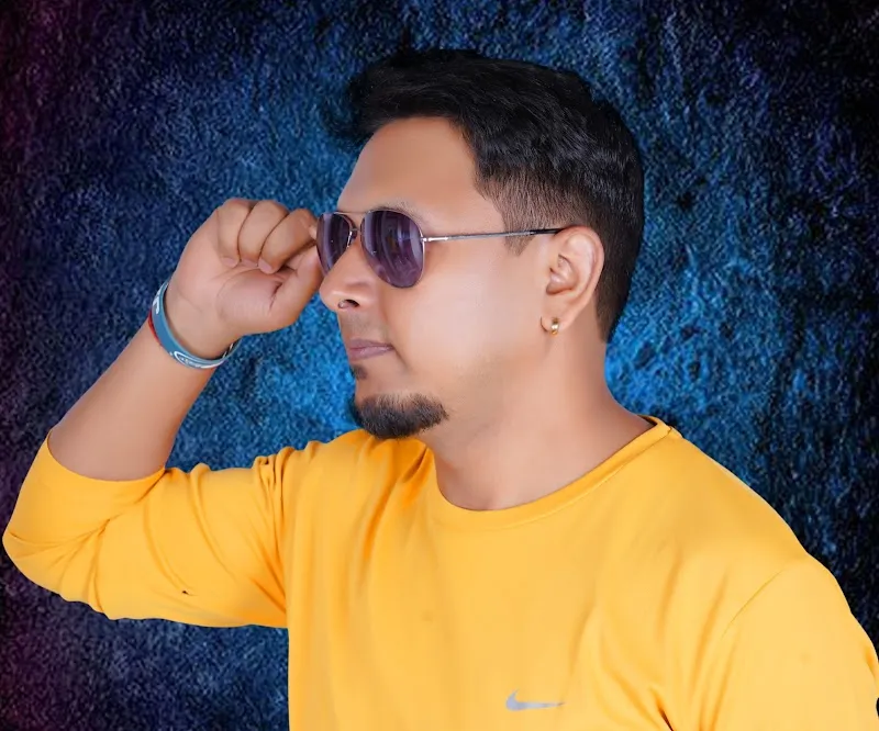 Ashish Digital Photo Studio