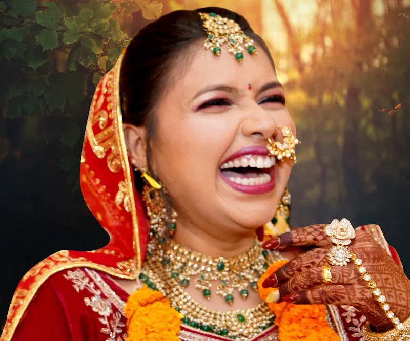 Ashish Digital Photo Studio