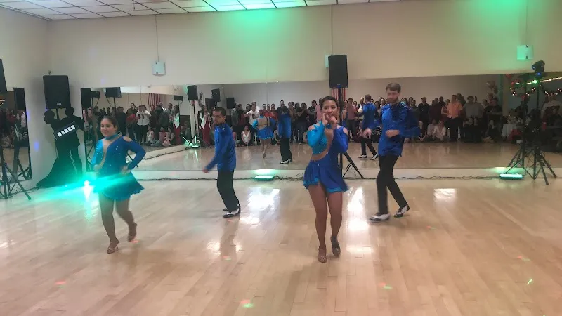 Salsabysal Dance Studio Of Salsa, Bachata & Cumbia