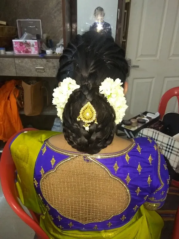 Queens Bridal Makeup Artist