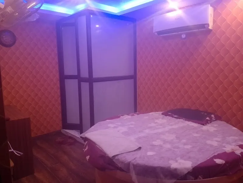 Queens spa parlour in rohini