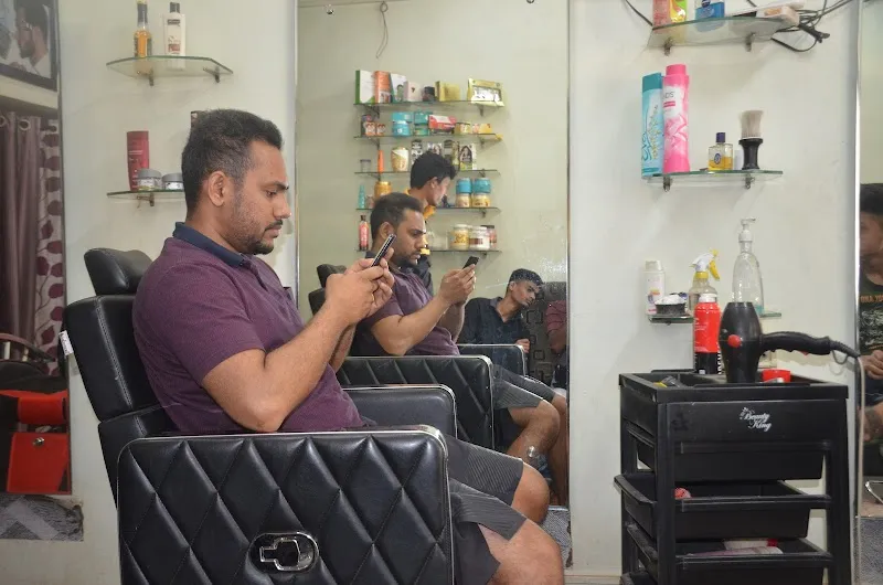 Nana Hair & Beauty Salon Lakhani