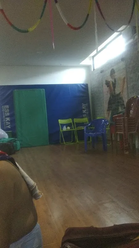 AMIT DANCE STUDIO