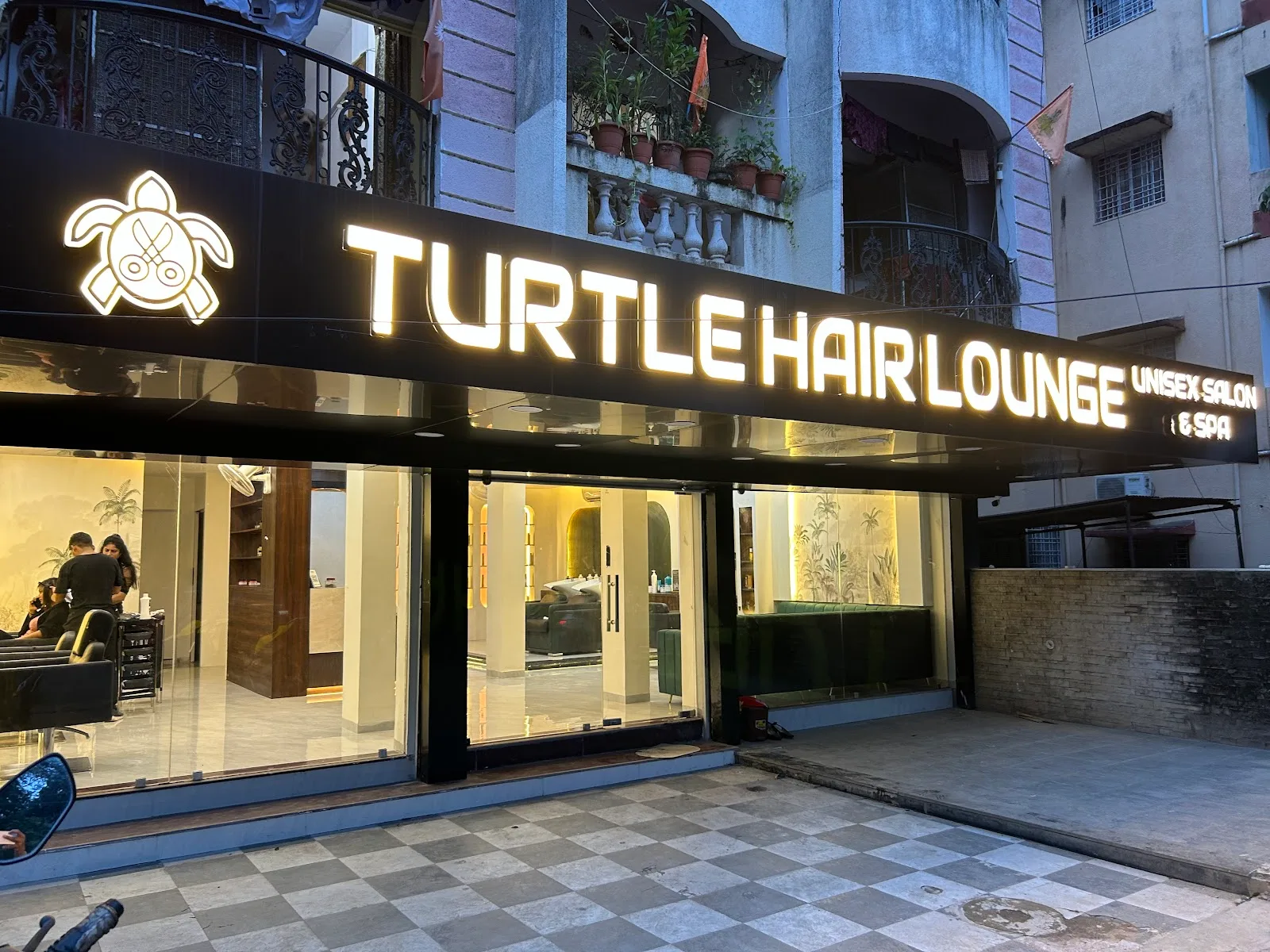 Turtle Hair lounge Salon & Spa