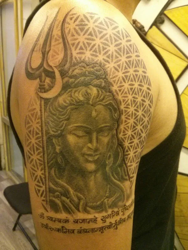 Grey Head Tattoos Studio