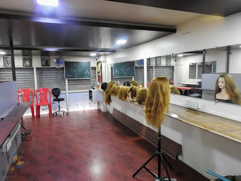 Vicky Parlour Salon Academy