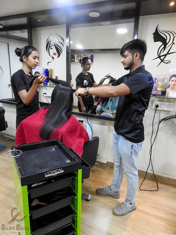 Vicky Parlour Salon Academy