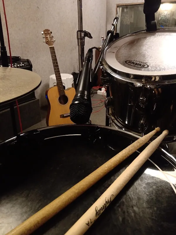 Artzmall School of Music