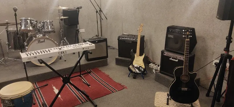 Artzmall School of Music
