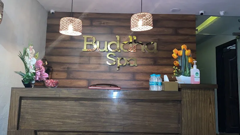 Buddha Spa GK 2 | Luxury Spa | Thai Spa | Couple Spa | Luxury Spa