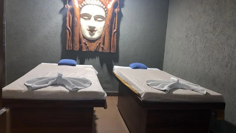 Buddha Spa GK 2 | Luxury Spa | Thai Spa | Couple Spa | Luxury Spa