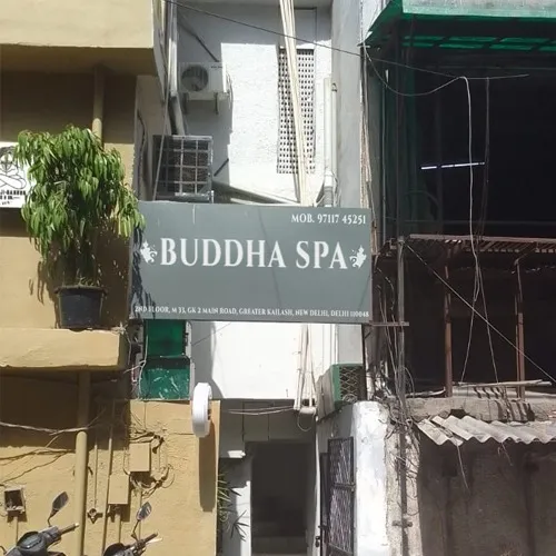 Buddha Spa GK 2 | Luxury Spa | Thai Spa | Couple Spa | Luxury Spa