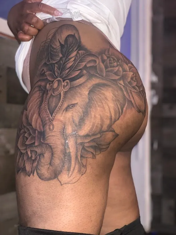 Black Version TATTOO Shop