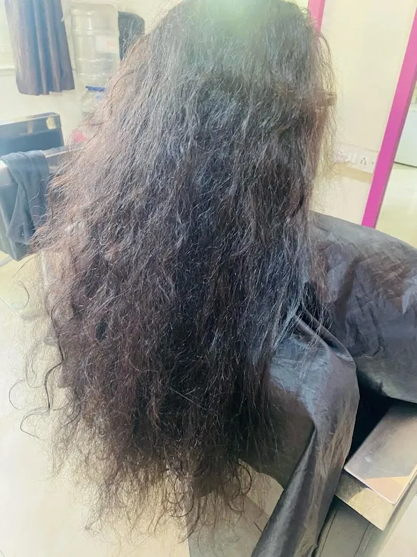 She beauty salon