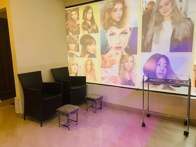 She beauty salon
