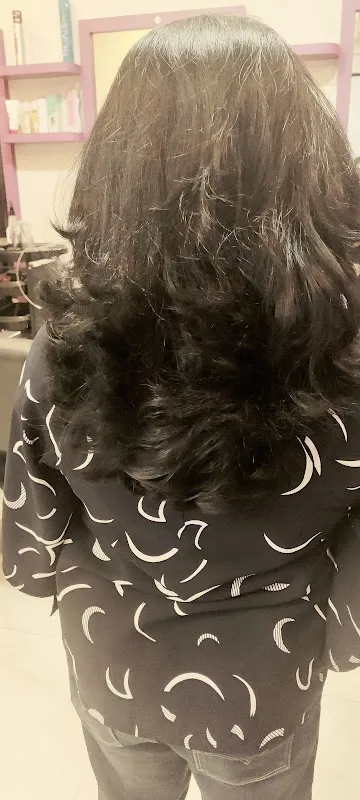 She beauty salon