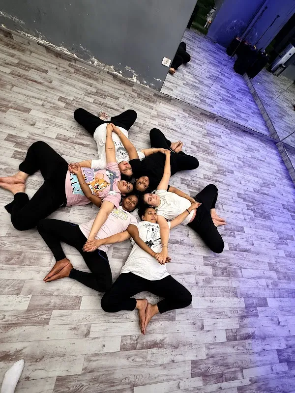 HK Dance and Fitness Studio | Women’s Gym | Certified Trainers
