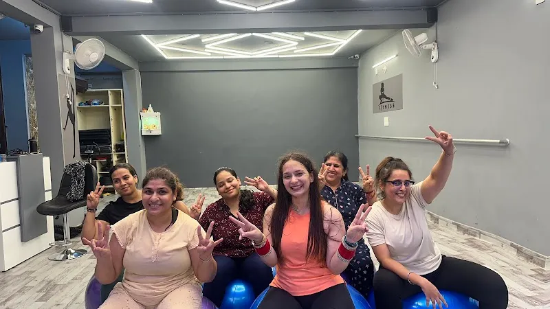 HK Dance and Fitness Studio | Women’s Gym | Certified Trainers