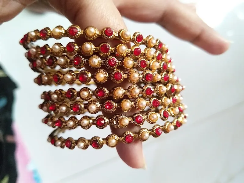 Thota Fashions Boutique & Beauty Parlour
