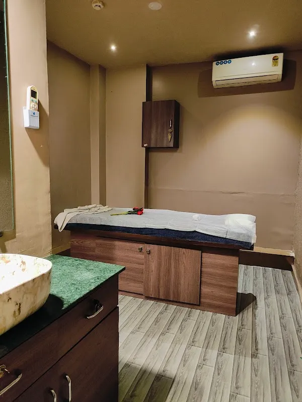Regal Spa (Spa In Mulund)