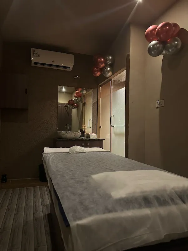 Regal Spa (Spa In Mulund)