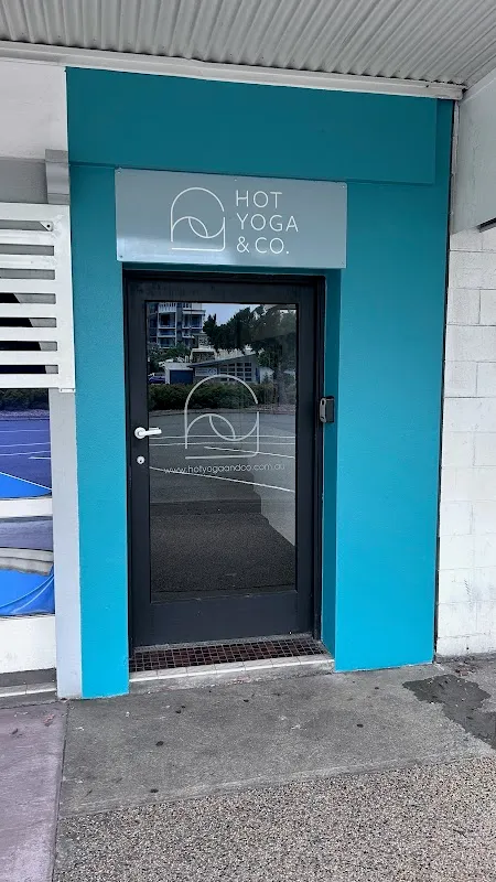 Hot Yoga & Co