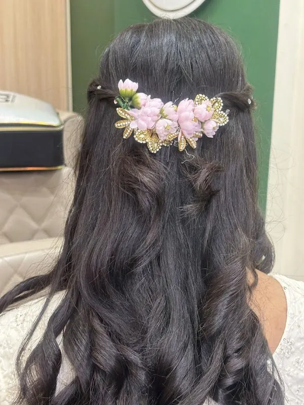 Seema's Hair & Skin Clinique - Ladies Beauty Parlour and Nail Salon