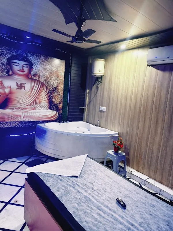 Moon Place Spa in Patel Nagar Massage Centre in Patel Nagar