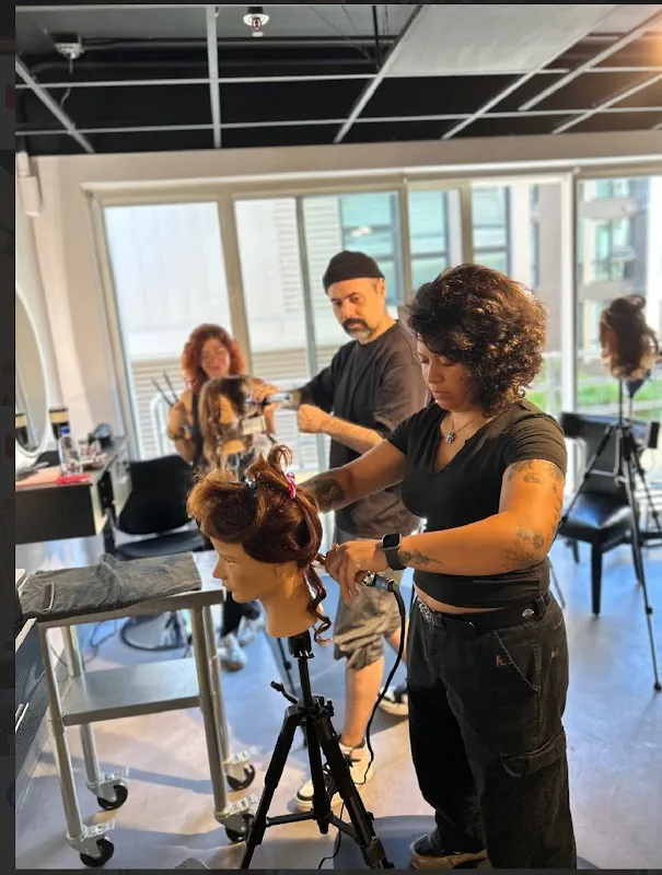 Vann Studio Salon