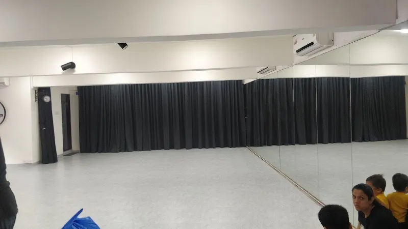 NRITYA RAAGA STUDIO