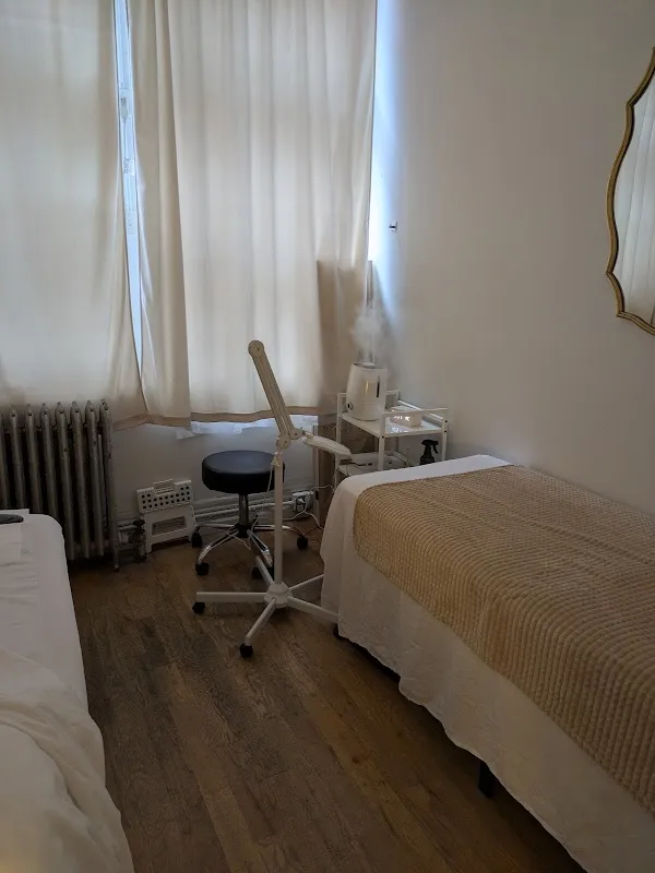 Yuzu Spa - Facials & Head massage