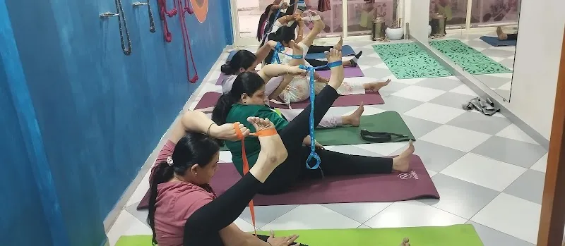 Dee's Yoga
