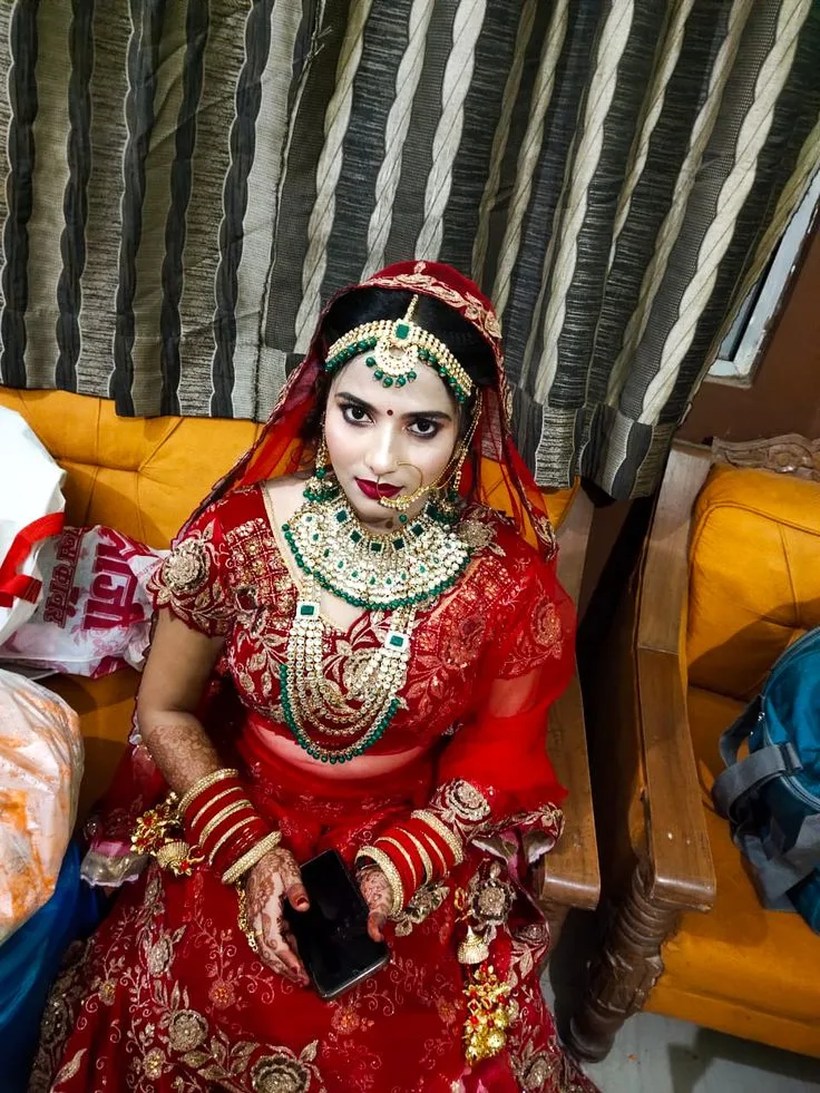 Pari beauty parlour kapashera