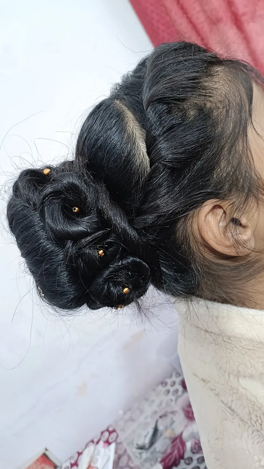 Pari beauty parlour kapashera