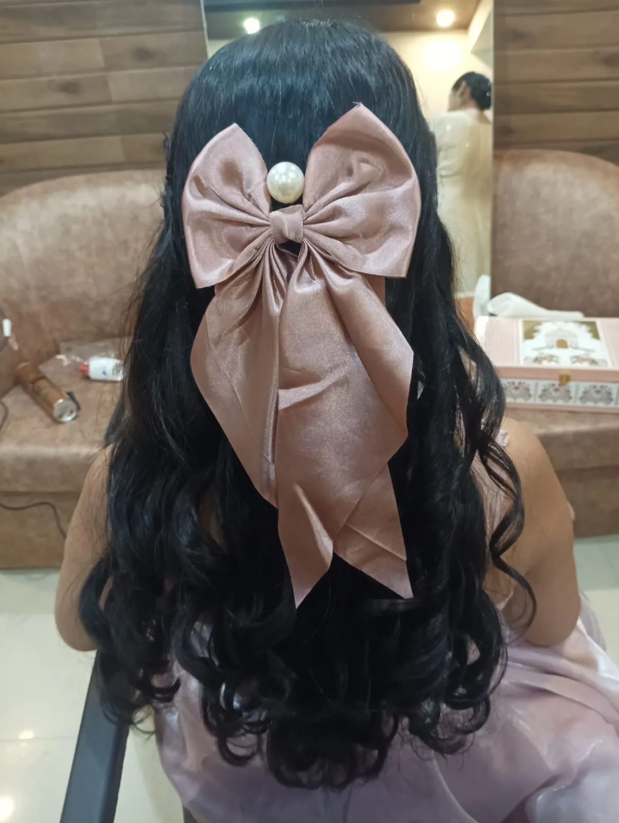 Pari beauty parlour kapashera