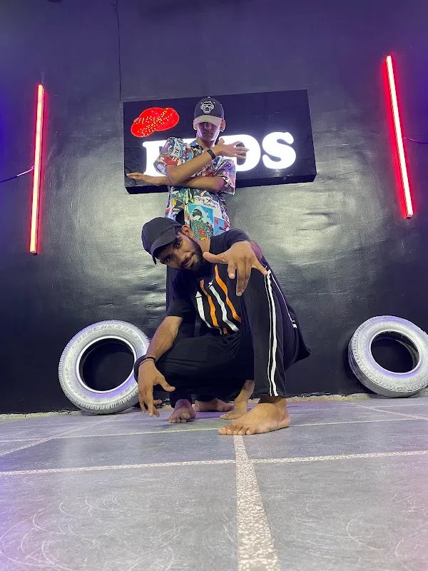 BEAT BREAK DANCE STUDIO