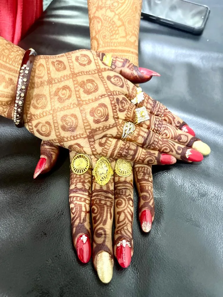Jasmine Makeover & Academy Family Unisex Salon | Hair Services In Rohini