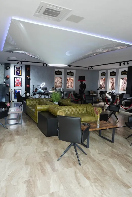 Neon Tattoo Germany | Tattoo & Piercing Studio
