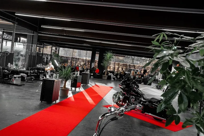 Neon Tattoo Germany | Tattoo & Piercing Studio