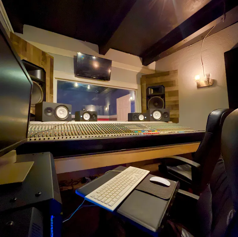 TrackSet Plus Recording Studios