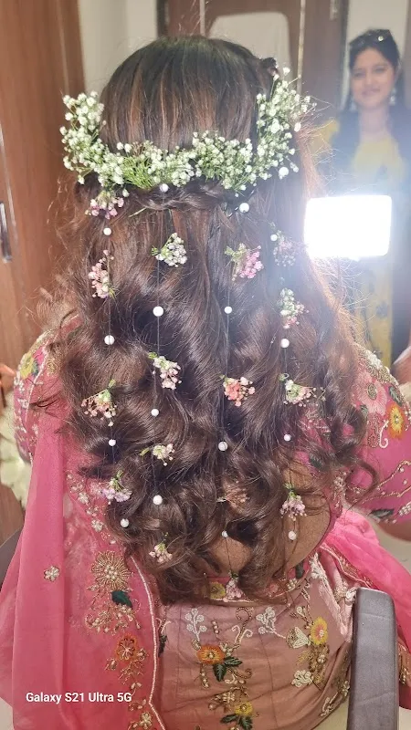shree beauty clinic salon n spa n academy
