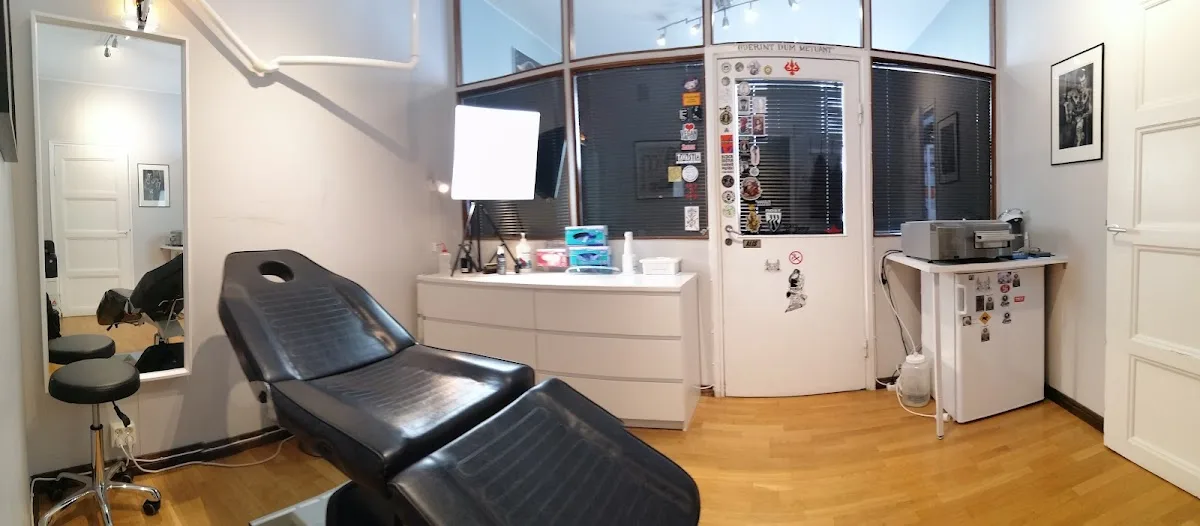 Paradise Tattoo & Piercing