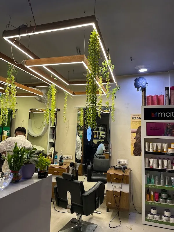 Elevate Unisex Salon & Academy & wig house
