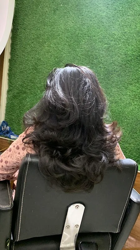 Elevate Unisex Salon & Academy & wig house