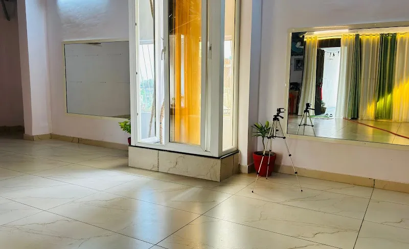 STAAVYA YOGA