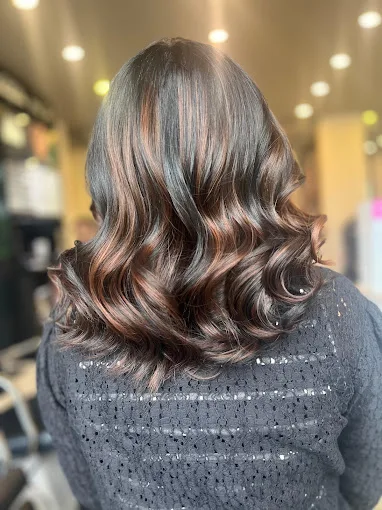 YLG Salon / Nungambakkam