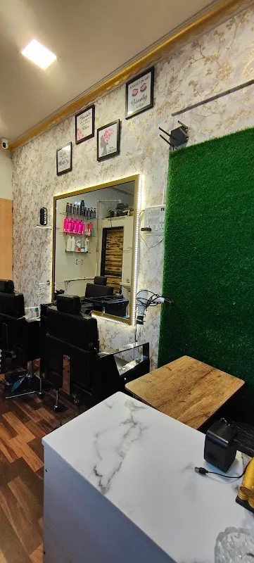 BEAUTYFLY SALON & ACADEMY